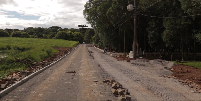 seguem-os-trabalhos-na-obra-de-pavimentacao-em-calcamento-da-rua-dionisio-barbosa-telles