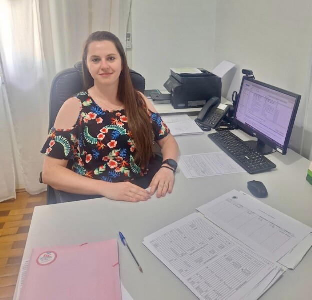 daniela-rampazzo-e-a-nova-secretaria-municipal-de-saude-e-assistencia-social-de-guabiju